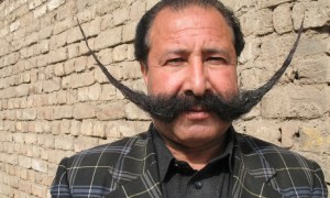 This guy...doesn't pull it off....